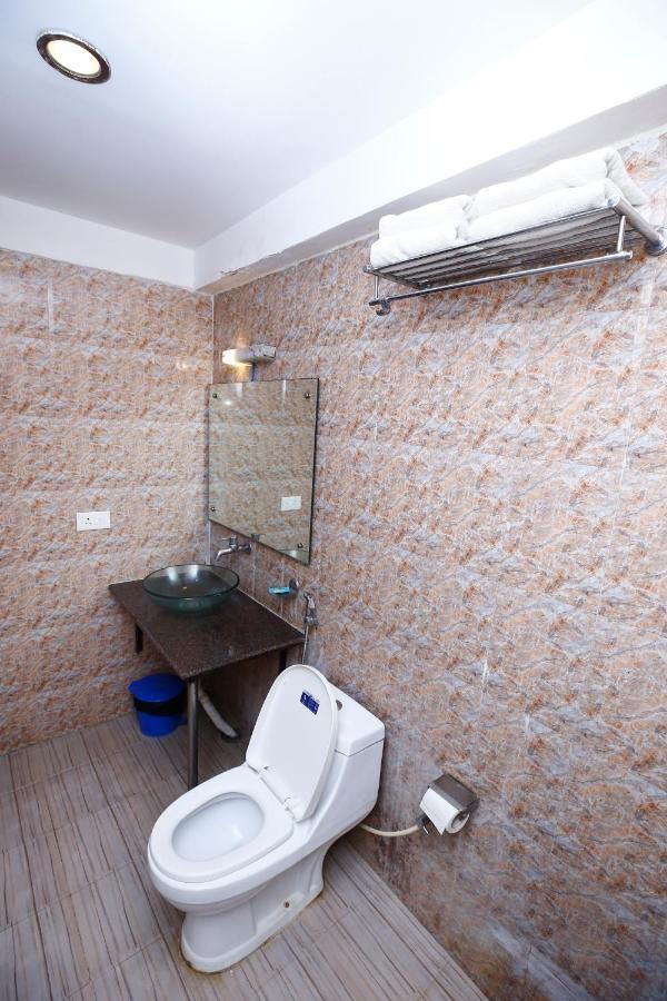 Capital Suites Bangalore Bagian luar foto