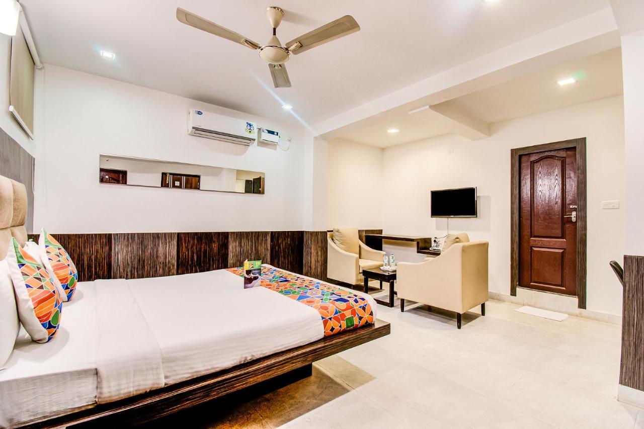 Capital Suites Bangalore Bagian luar foto