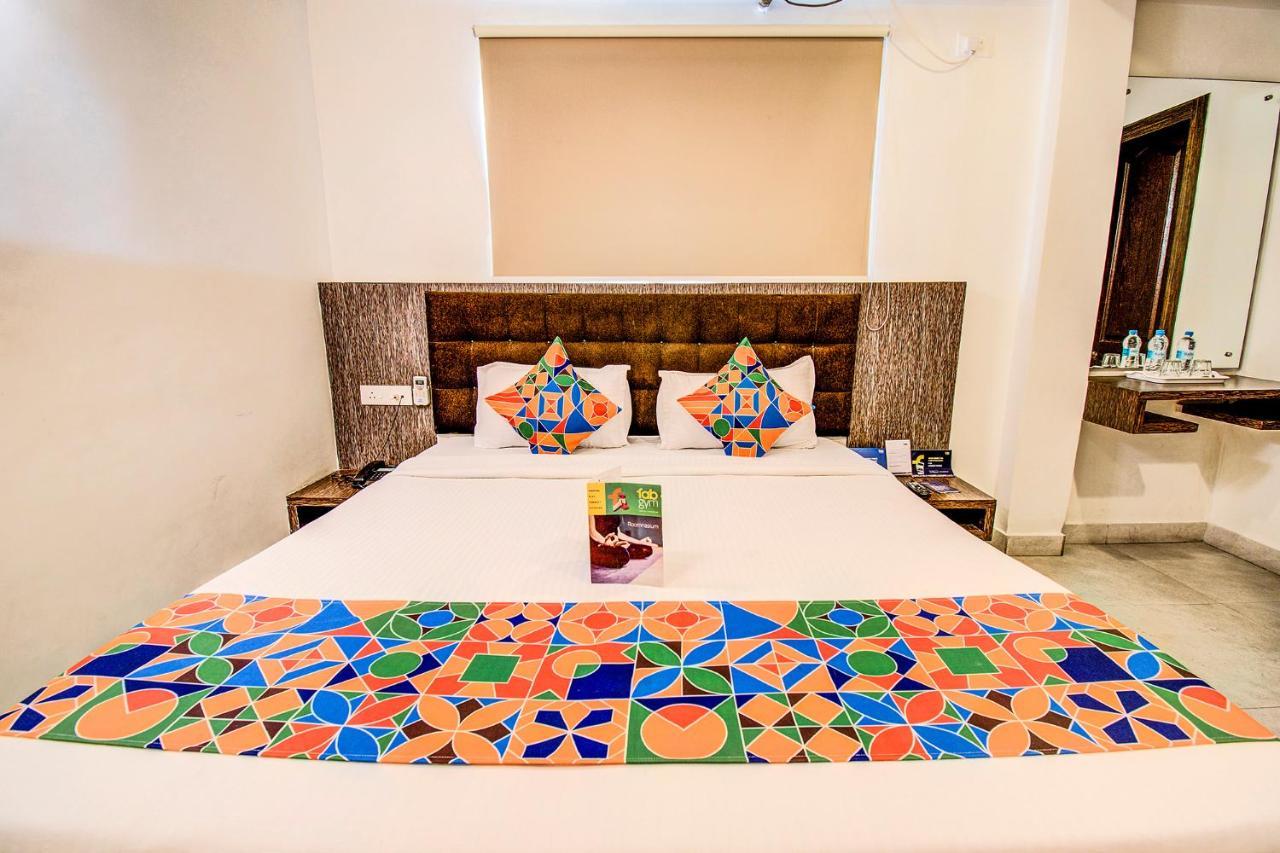 Capital Suites Bangalore Bagian luar foto