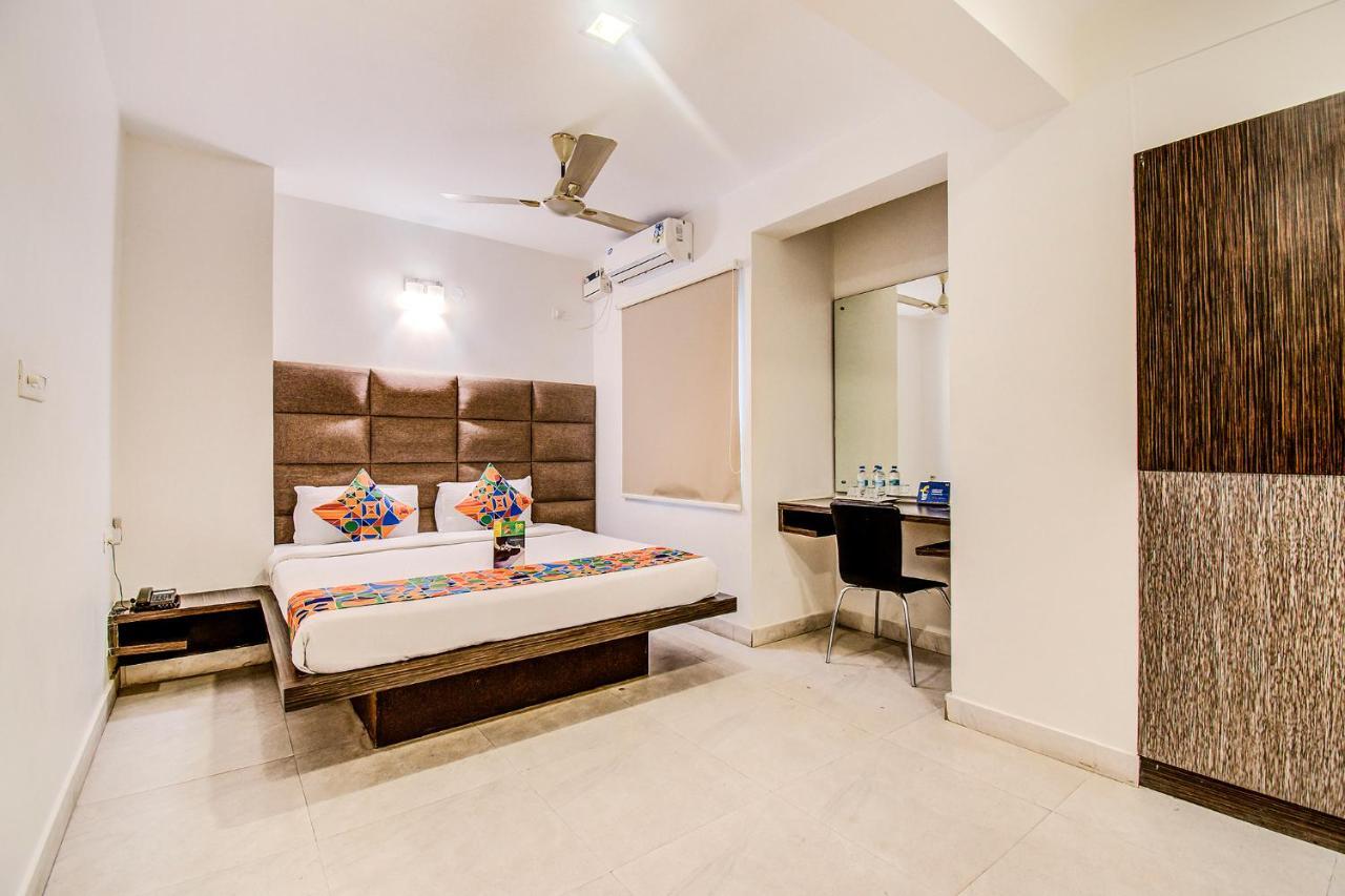 Capital Suites Bangalore Bagian luar foto