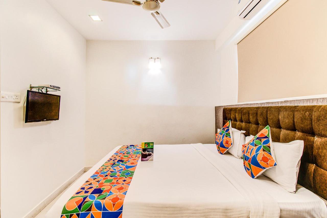 Capital Suites Bangalore Bagian luar foto