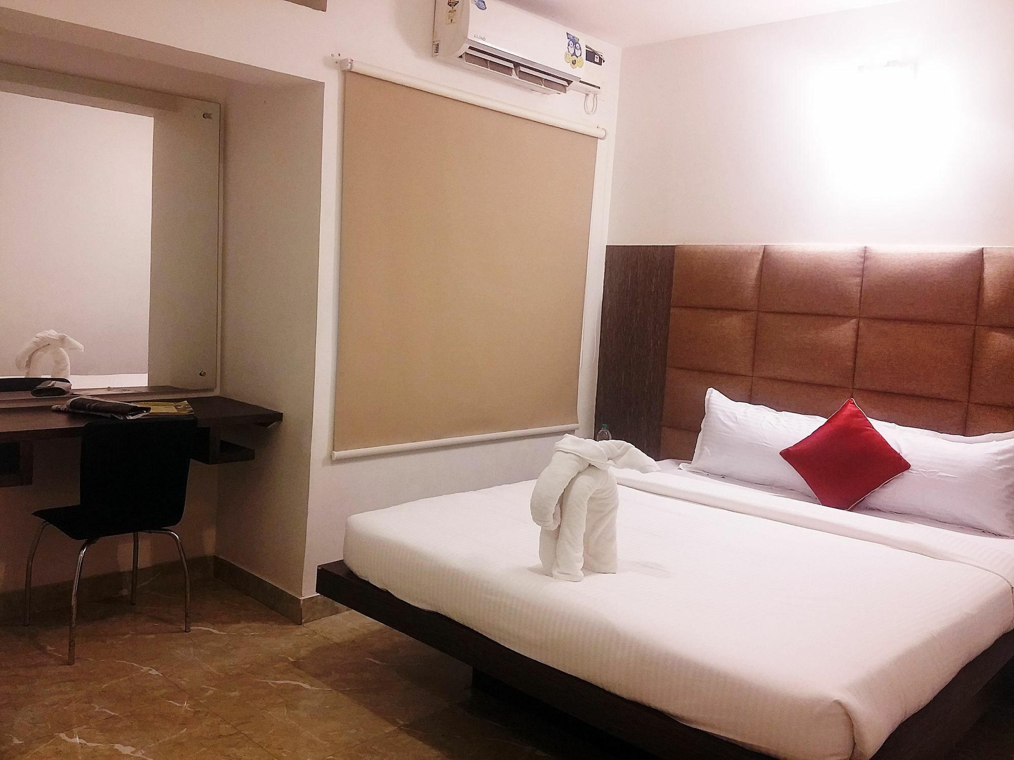 Capital Residency Hotel Bangalore Bagian luar foto